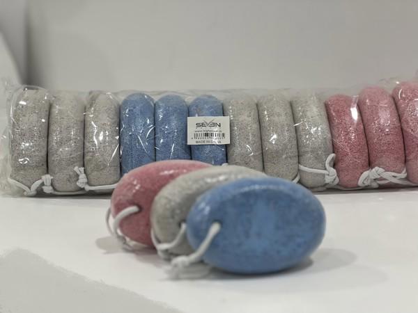1-7 Thick oval-legged stone
